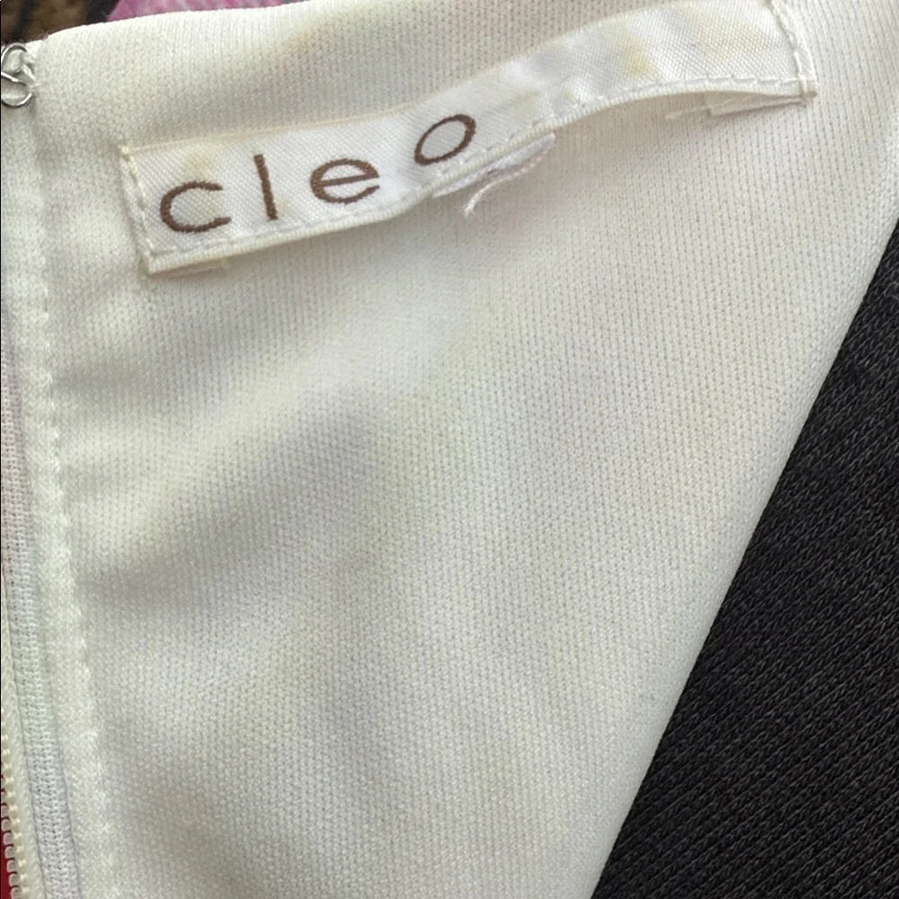 Cleo Multicoloured sleeveless, V neck flowy midi dress. Size L - Picture 7 of 12